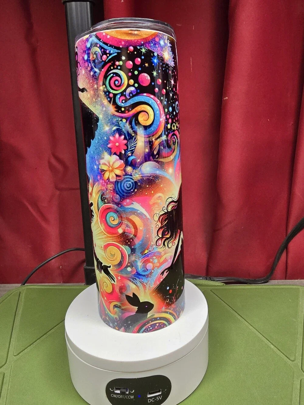 Alice In Wonderland Hogg Brand Tumbler 25oz
